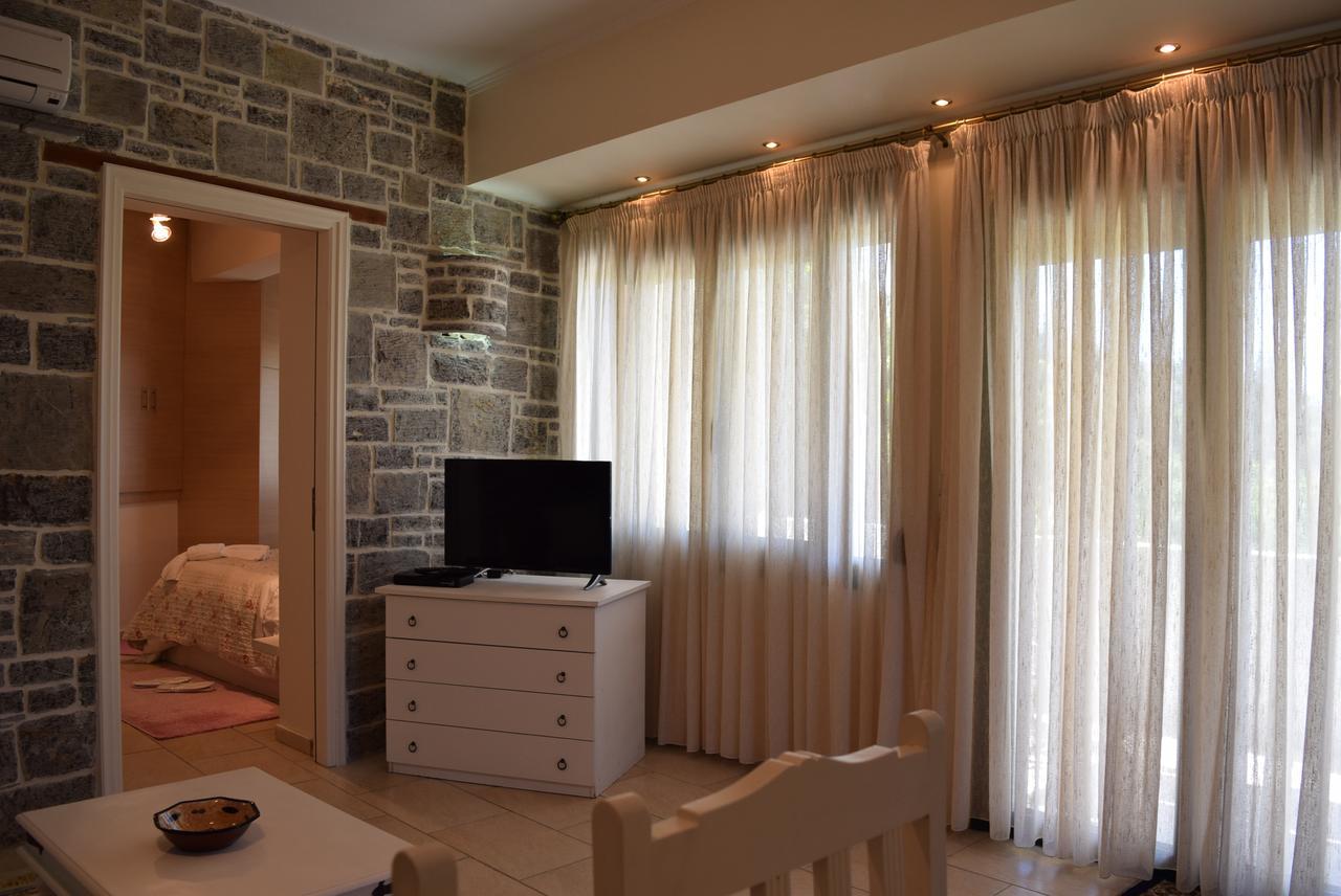 Cozy Residences In The Center Of Volissos Village - Lydia Lithos- Exterior photo